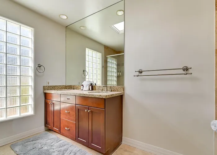 Family Gem In Paradise Valley: Hot Tub, Large Yard * Scottsdale